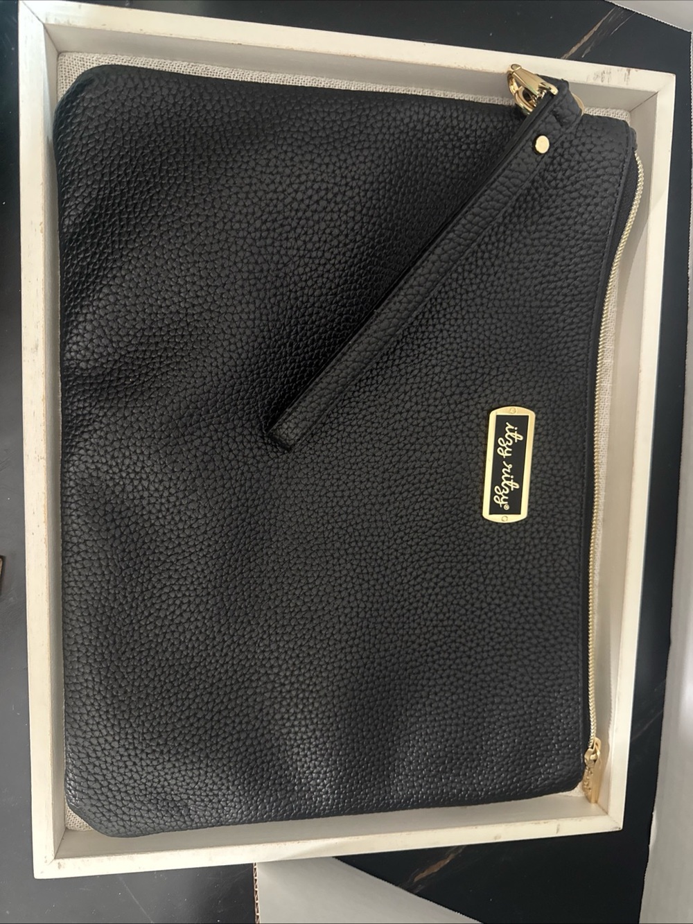 Itzy Bitzy Dialer Bag Clutch Black Pebble Wristlet